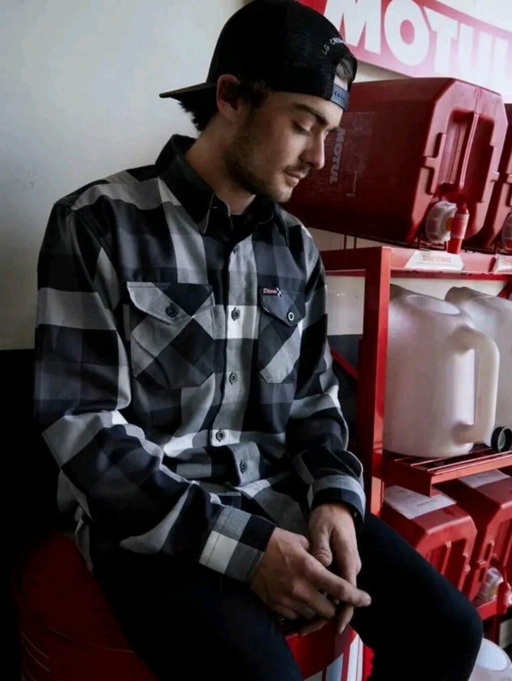 DIXXON Finish Line Gray & Black Check Plaid Button-Down Shirt Medium